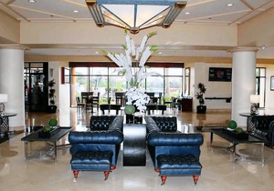 Hilton Palm Beach Airport