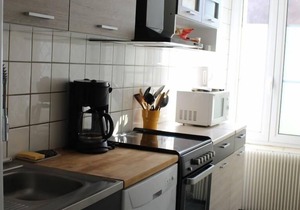 Historic 3BR Apt Near Toul's Cathedral – Central Location, Parking, WiFi Included