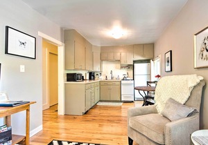 Historic Apartment - Walk to CSU Campus + Old Town