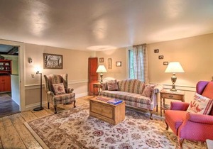 Historic Hanover Area Home, 16 Miles to Dartmouth!