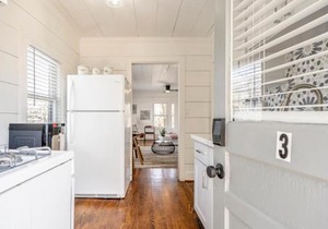 Historic Heights Artist Bungalow #3