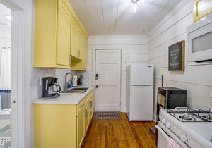 Historic Heights Artist Bungalow #1