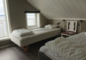 Hjellup Fjordbo, house 5 - Fantastic fjord view!