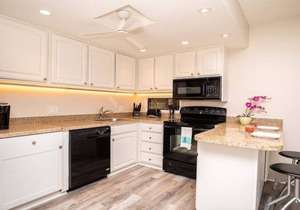 HM A207 Spacious OceanFront 1BD w Ocean View