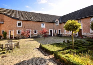 Hof van Aken