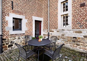 Hof van Aken