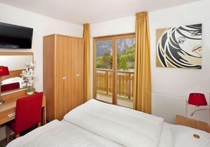 Holiday home in Obertraun with a beautiful view