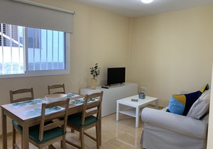 Holiday House Miramar 9