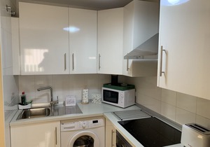 Holiday House Miramar 9