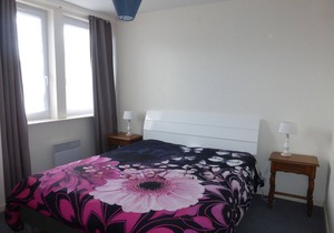 Holiday accommodation, near the beach, Ploulec'h (2nd floor, 2 bedrooms)