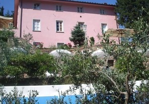 Holiday apartment Colle di Compito for 2 - 6 persons with 2 bedrooms - Twin house