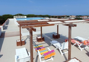 Holiday apartment with air conditioning and pool