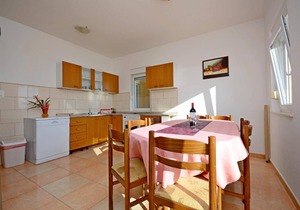 Holiday apartment Kaštel Sućurac for 5 - 10 persons with 4 bedrooms - Row house