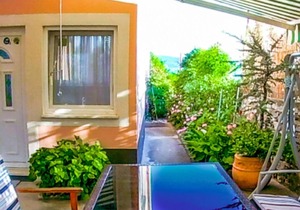 Holiday apartment Kaštel Sućurac for 1 - 6 persons with 2 bedrooms - Holiday apartment in one or mul
