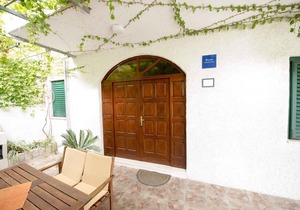 Holiday apartment 160 m to the sandy beach