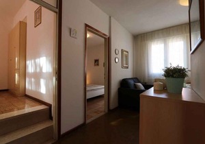 Holiday apartment 250 m from the beach