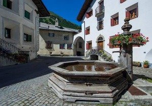 Holiday apartment Bever for 4 persons with 2 bedrooms - Historical building