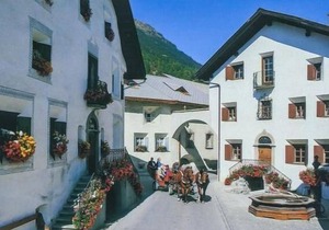 Holiday apartment Bever for 6 persons with 2 bedrooms - Historical building