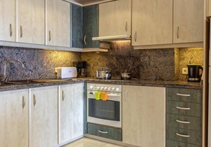 Holiday Apartment 'Daniela' next to the Beach with Sea View, A/C, Balcony & Wi-Fi