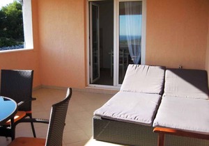 Holiday apartment with use of pool