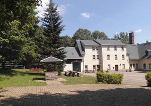 Holiday apartment in quiet surroundings of the edge of the forest