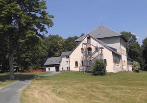 Holiday apartment in quiet surroundings of the edge of the forest
