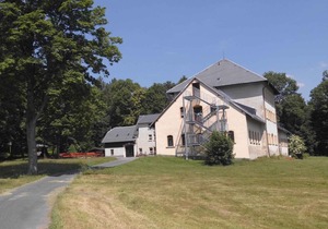 Holiday apartment in quiet surroundings of the edge of the forest