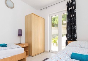 Holiday apartment Mimice for 1 - 5 persons with 2 bedrooms - Holiday apartment
