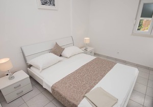 Holiday apartment Mimice for 1 - 4 persons with 1 bedroom - Holiday apartment
