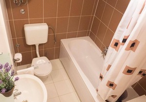 Holiday apartment Mimice for 1 - 6 persons with 2 bedrooms - Row house