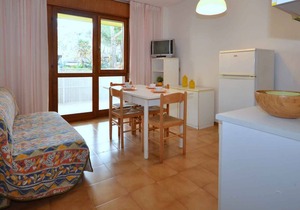 Holiday apartment mit Klimaanlage und Balkon