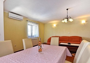 Holiday apartment Poreč for 1 - 4 persons with 2 bedrooms - Holiday apartment in one or multi-family