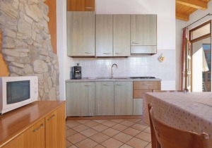 Holiday Apartment 'Rustico Spagnol 2' with Lake View, Pool & Wi-Fi