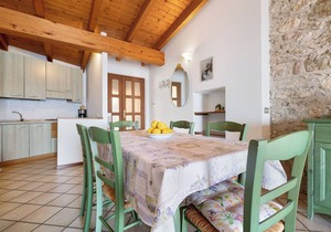 Holiday Apartment 'Rustico Spagnol 4' with Lake View, Pool & Wi-Fi
