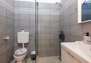 Holiday apartment Sutivan for 1 - 2 persons with 1 bedroom - Holiday apartment in one or multi-famil