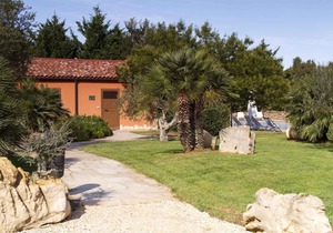 Holiday apartment with pool