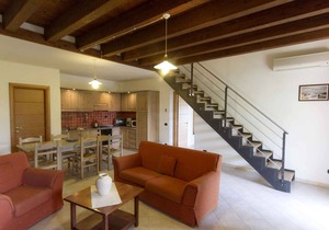 Holiday apartment with pool and air conditioning