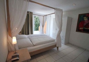 Holiday apartment with underfloor heating, fireplace and terrace