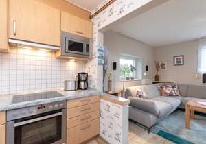 Holiday bungalow with terrace in Zwergenweg 34 in Grömitz-Lensterstrand