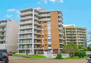 Holiday Central, Tasman Towers Unit 2, 3 Munster Street,