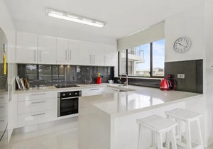 Holiday Central, Tasman Towers Unit 2, 3 Munster Street,