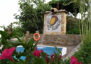 Holiday cottages Casas Blancas for 4 people