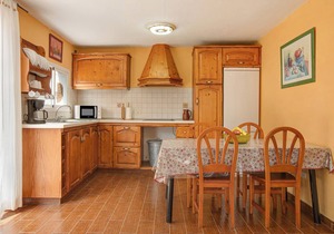 Holiday Cottage Santa Lucía with Mountain View, A/C, Wi-Fi & Terrace