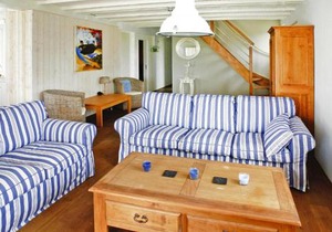Holiday Home in Chenac with Stunning Terrace Views