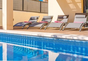 Holiday Home “Montferrutx” with Ocean View, Mountain View, Pool, Terrace & WiFi; Parking Available in the Street