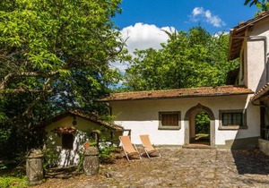 Holiday Home in Migliorini with Pool & Nature