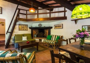Holiday Home in Migliorini with Pool & Nature