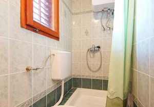 Holiday Home 193308 - Holiday Apartment 233434
