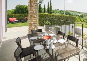 Holiday home Baredine II