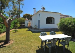 Holiday Home Henrys Choza by Interhome